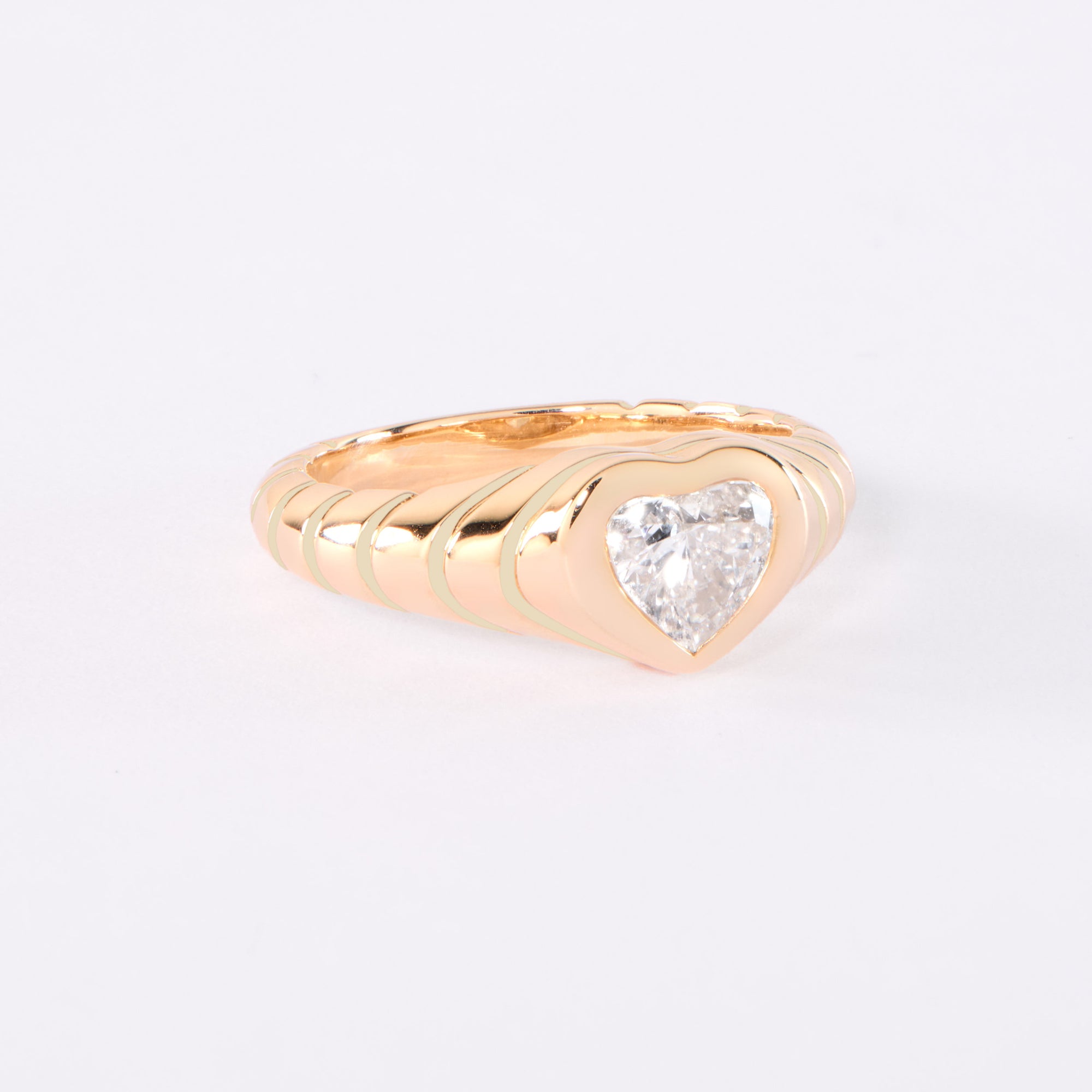IONA RING - DIAMOND HEART