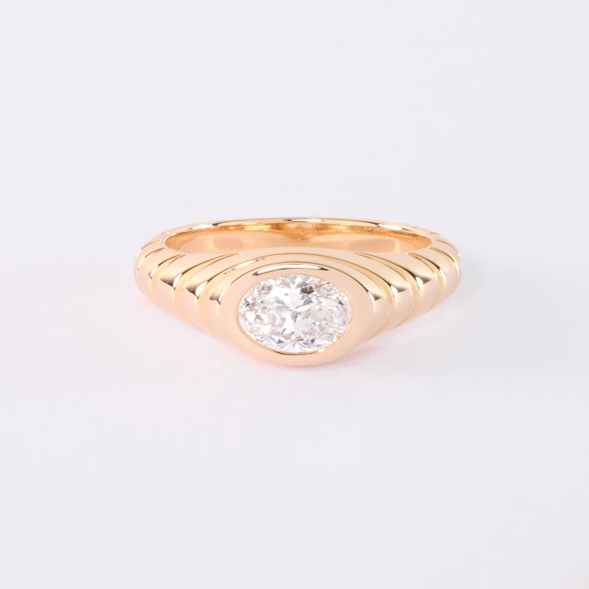 IONA RING - DIAMOND OVAL